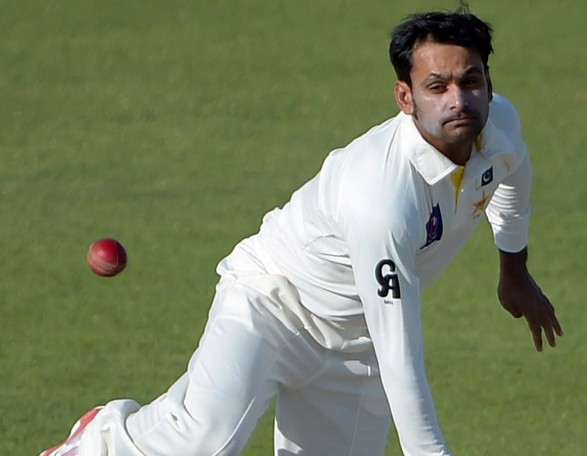 pcb-to-send-only-hafeez-to-india-for-test-1418378858-1554