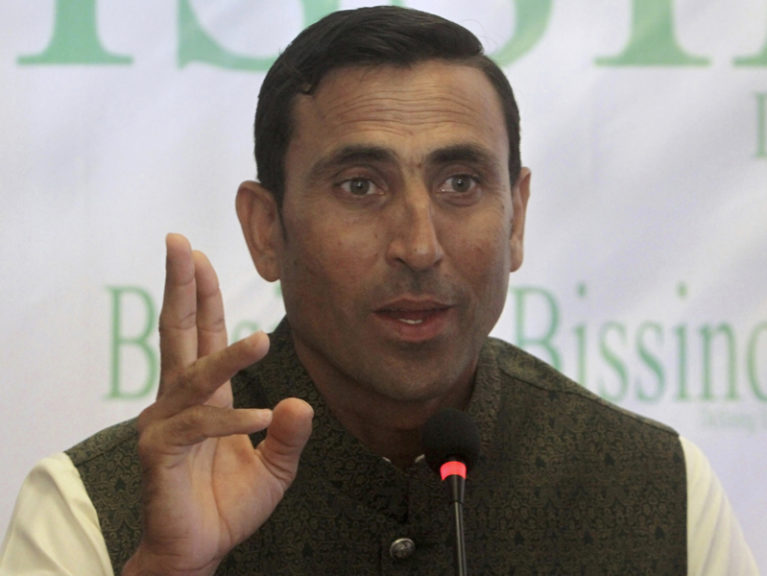 Pakistan Cricket Younis Retires