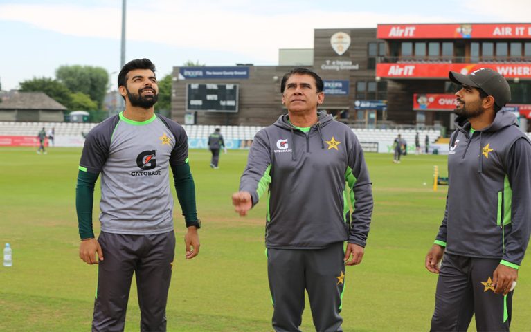 دورہ انگلینڈ،پاکستان کرکٹ ٹیم کا پہلا انٹراسکواڈ میچ،شاداب اور بابر الیون آمنے سامنے