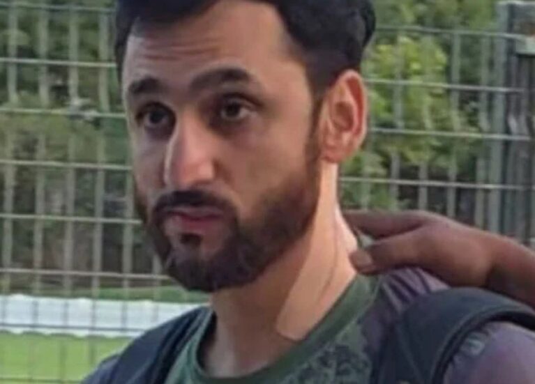 کپتان سلمان آغا کو گردن کے کھچاؤ نے دبوچ لیا